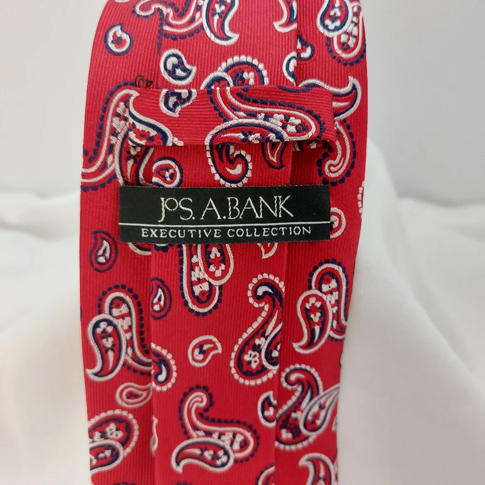 JOS. A. BANK Executive Collection Mens‎ 100% Silk Necktie PAISLEY Red/Navy EUC